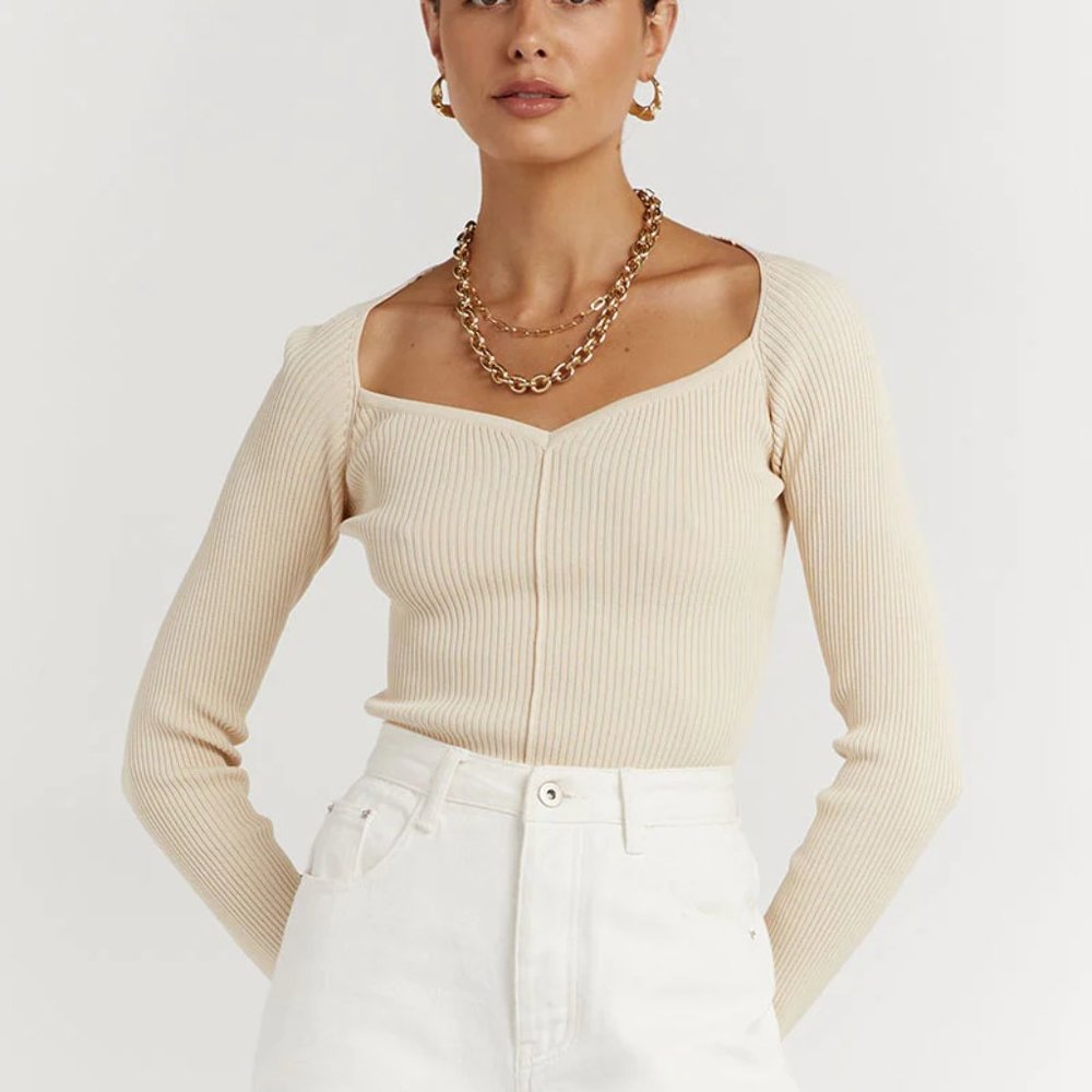 Dissh JANIE STONE SWEETHEART KNIT TOP